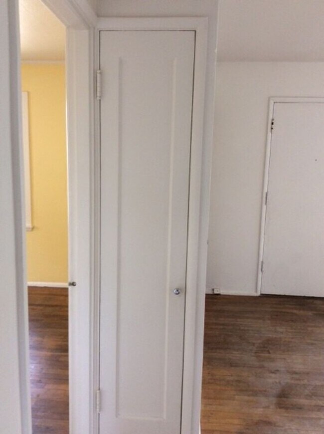 Building Photo - Charming 2 BDRM/1 BATH Home in Magnolia! Available Now!