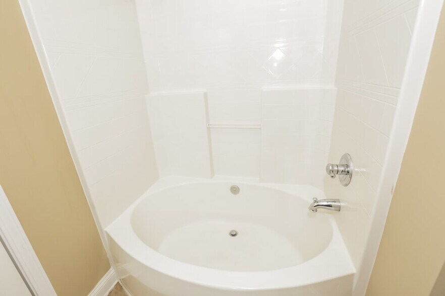 Building Photo - 4700 Kiddle Ln