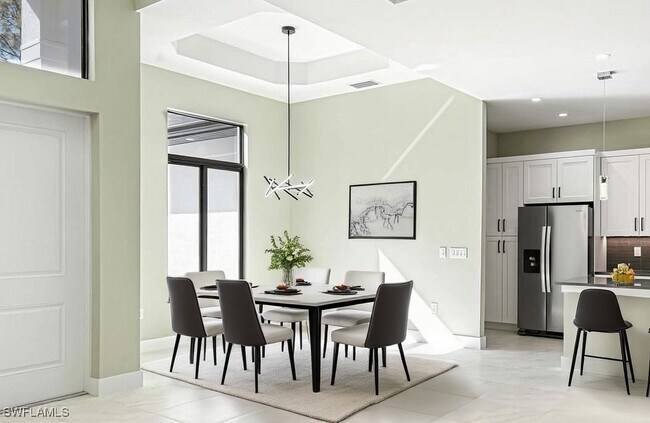 Building Photo - 219 33rd Ave NW