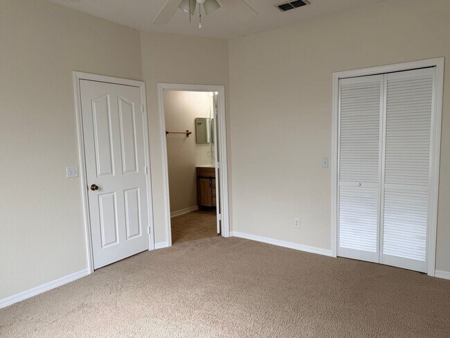 Building Photo - 2651 Maitland Crossing Way