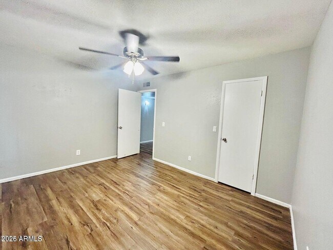 Building Photo - 240 S Doran