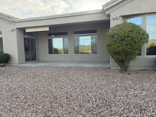 Building Photo - 42107 N Mountain Cove Dr