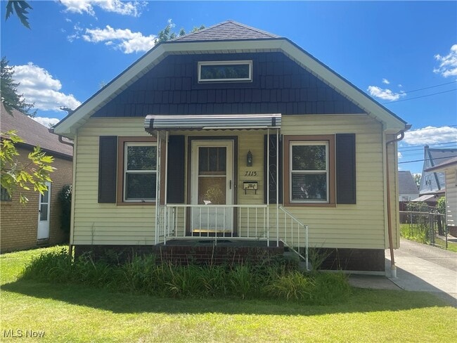 Primary Photo - 7115 Ridgewood Ave