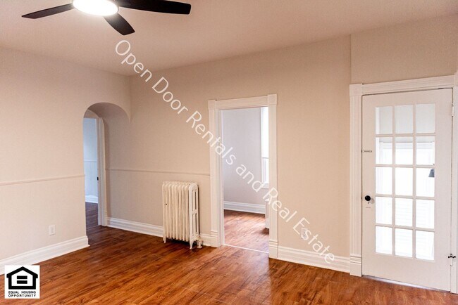 Building Photo - 846 Columbia Ave