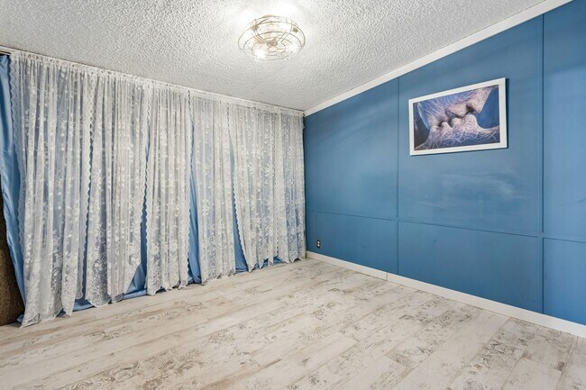 Building Photo - 2979 Suni Pines Dr
