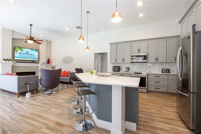 Building Photo - 3510 Lakemont Dr