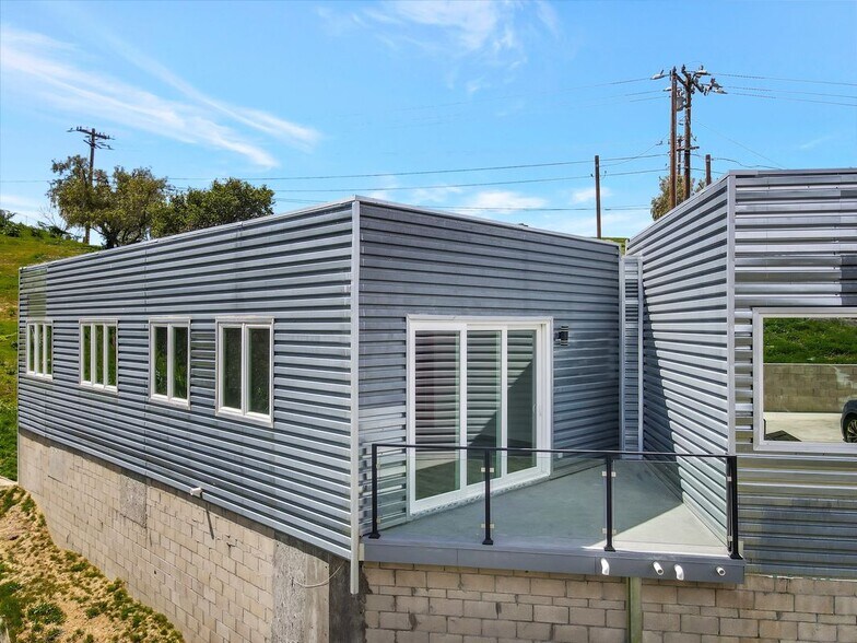 Building Photo - 990 Alta Vista Rd