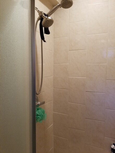 Building Photo - 10454 Lanshire Dr