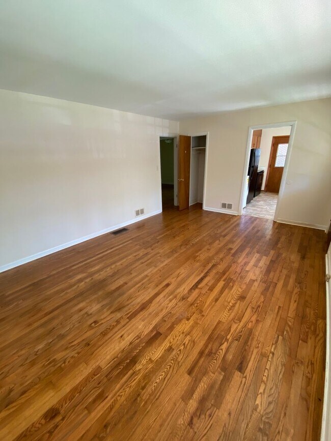 Building Photo - Annes Ct_262_264