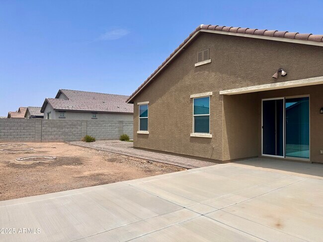 Building Photo - 18569 W Via Montoya Dr