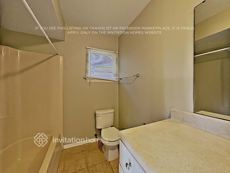 Building Photo - 7401 N Leewynn Dr