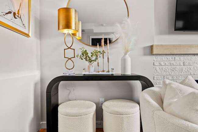 Building Photo - Savvy 1B/1B Unit B I Near Gonzaga/WSU/EWU & 5 Hospitals I Pet Friendly (Furnished)