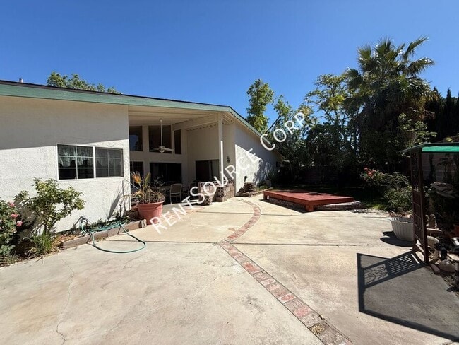 Building Photo - 2522 Marcella St