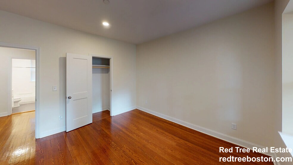 Building Photo - 123 Sutherland Rd