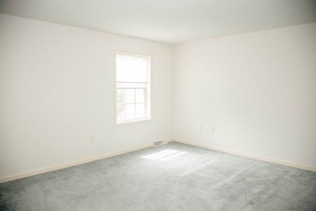 Building Photo - 32 Gantz Meadows