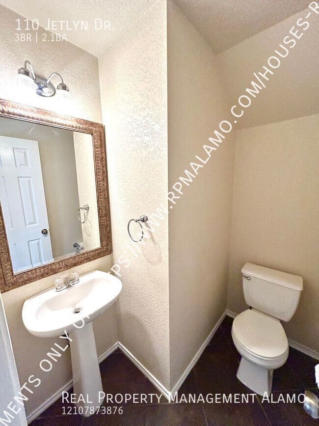 Building Photo - 110 Jetlyn Dr