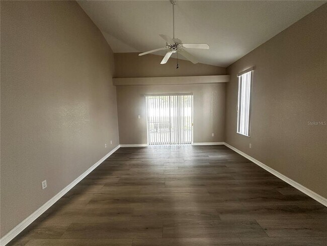 Building Photo - 10061 SW 74th Terrace