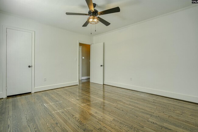 Building Photo - 700 Jansen Ave