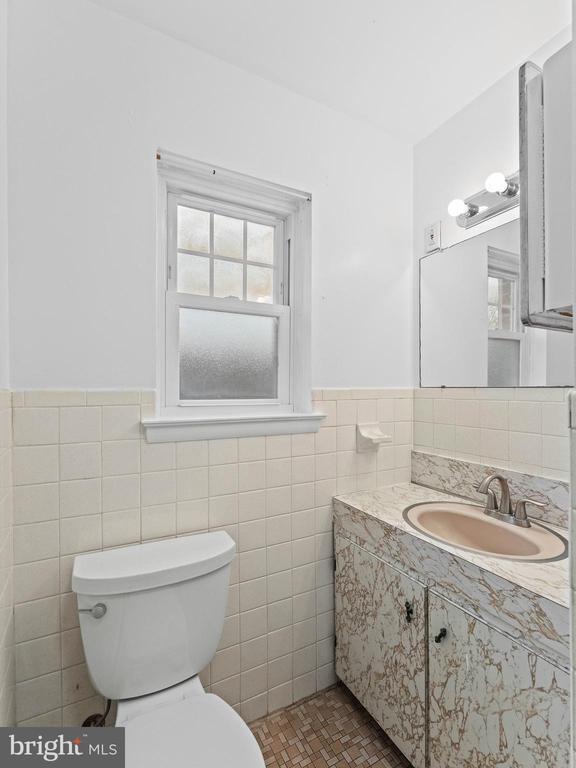 Building Photo - 912 Bergen St