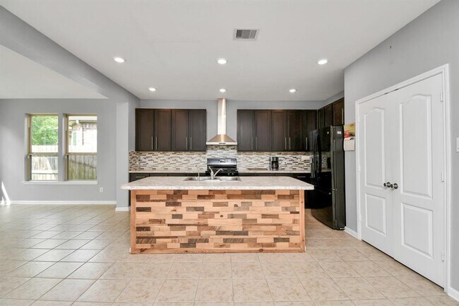Building Photo - 14018 Harmony Ridge Trl
