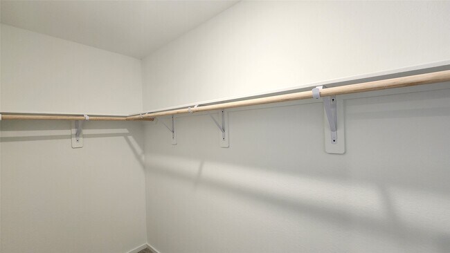 Building Photo - 6418 Begonia Trellis Dr