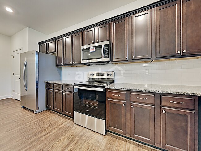 Building Photo - 3069 Day Flower Dr