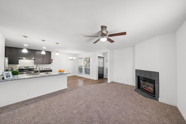Building Photo - Save $500 Instantly – Ask About Our Curren...