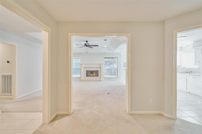 Building Photo - 12211 Longfellow Dr