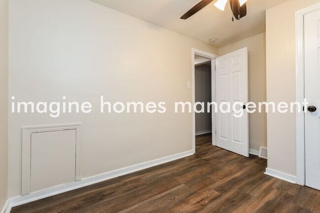 Building Photo - Charming 3 Bedroom for Rent in Brookline!