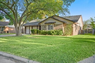 Building Photo - 5013 Camden Ln