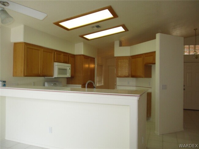 Building Photo - 2164 Hi Jolly Dr