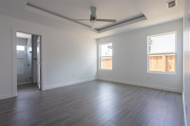 Building Photo - 9910 Caddo Lp