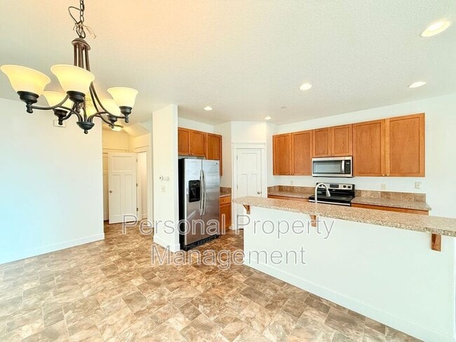 Building Photo - 3344 NW 47th Dr