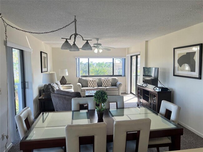 Building Photo - 1001 Point of Rocks Rd