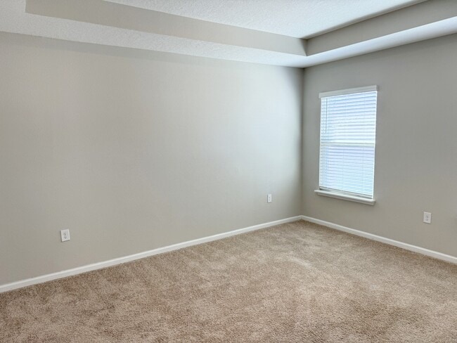 Building Photo - 82905 Thompson Ln