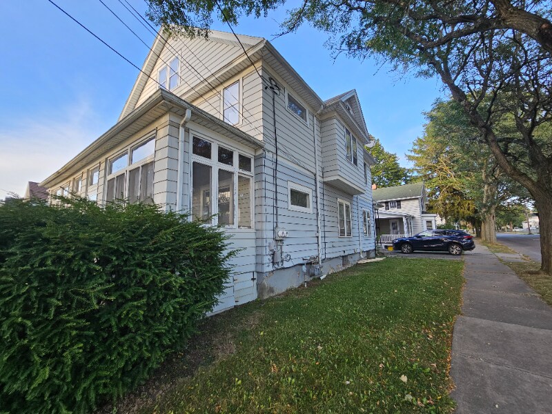 Building Photo - 55-57-57 Tompkins St