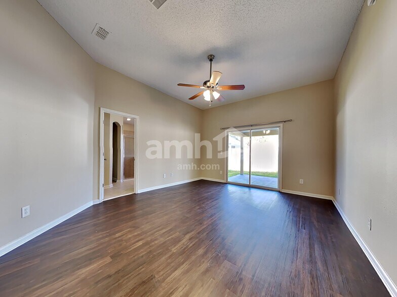 Building Photo - 2878 Spoonbill Trl