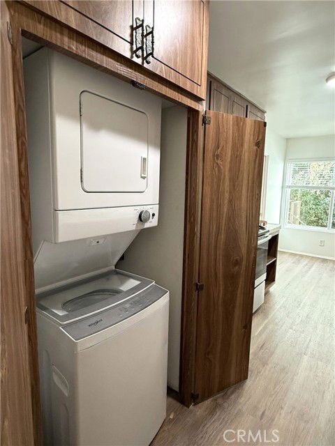 Building Photo - 944 17th St