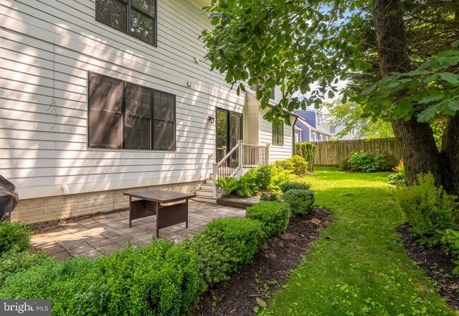 Building Photo - 4516 N Chelsea Ln