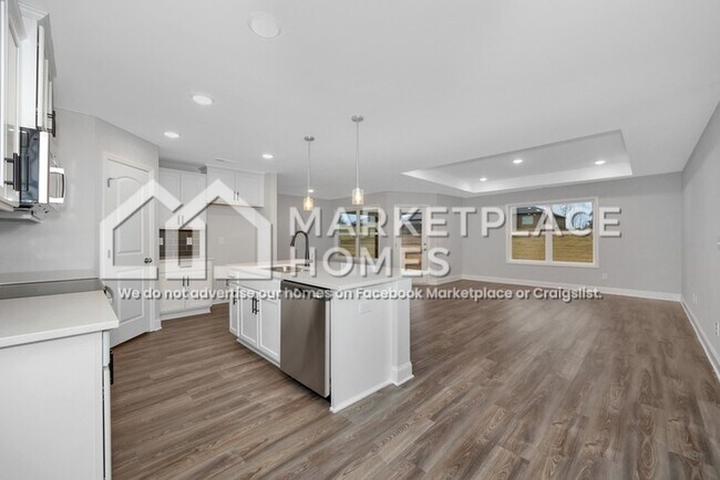 Building Photo - 14163 Nursery Dr