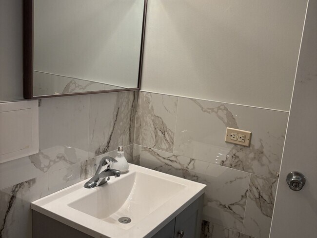 Building Photo - 9074 W Terrace Dr