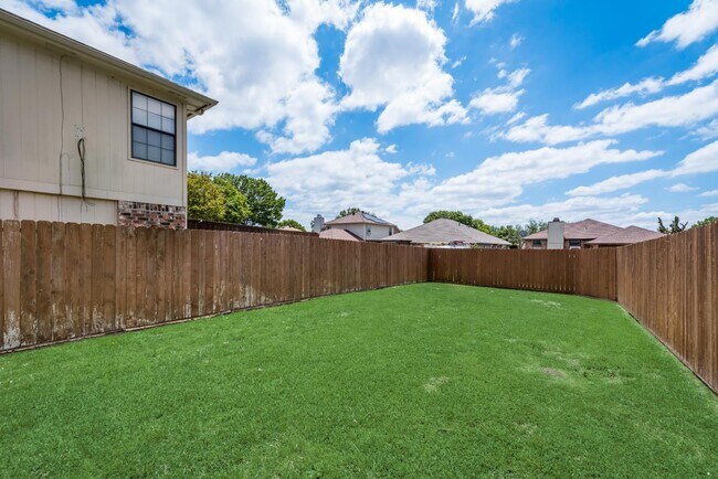 Building Photo - 1612 Cayman Cir