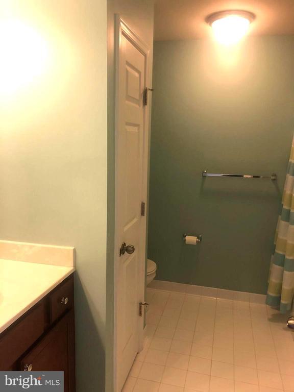 Building Photo - 6786 Green Mill Way