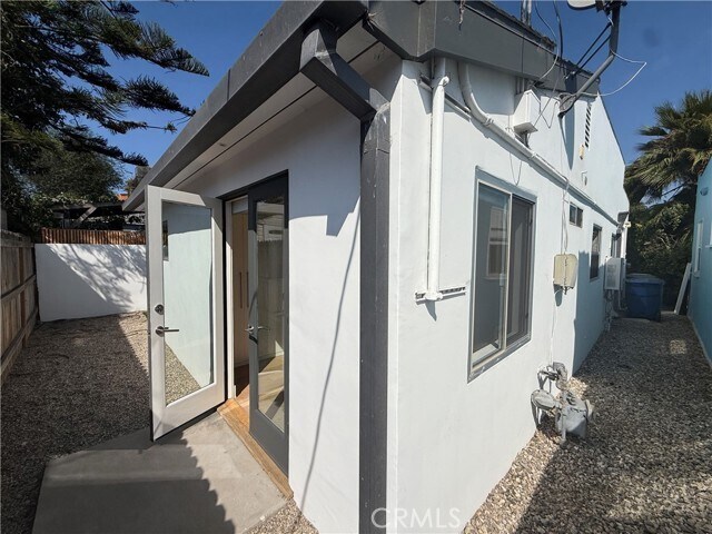 Building Photo - 840 Brooks Ave