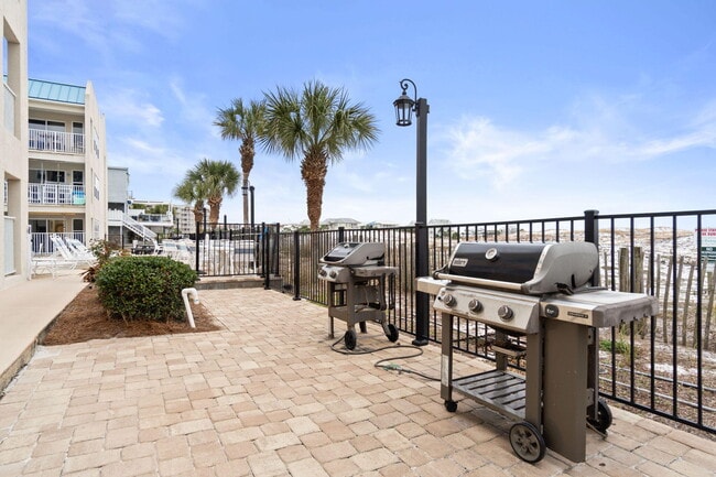 Building Photo - 300 Gulf Shore Dr