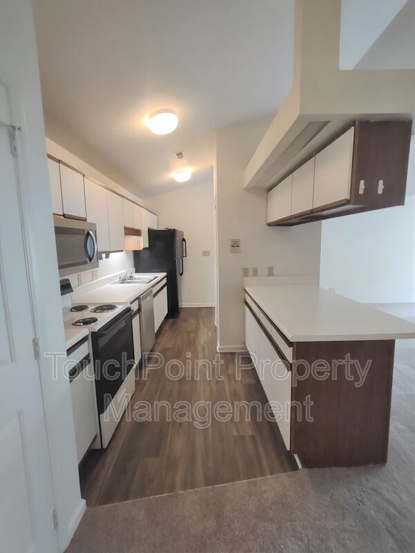 Building Photo - 7366 Rose Terrace Ct