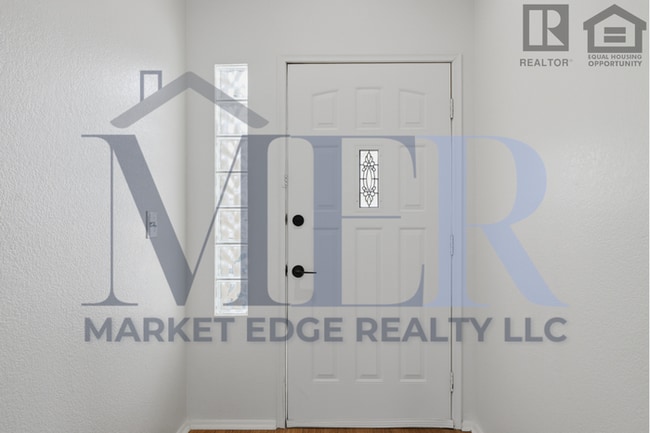 Building Photo - 4Bed/2Bath House in Sierra Vista, AZ! Ready for Immediate Move-In! -- RV GATE!