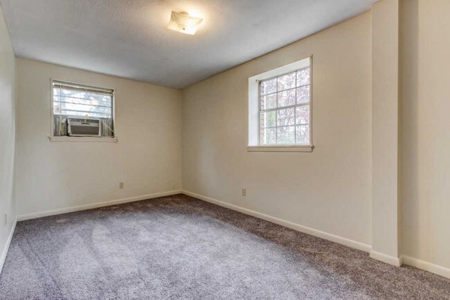 Building Photo - 5805 Haynes-Sterchi Road Apartment 2