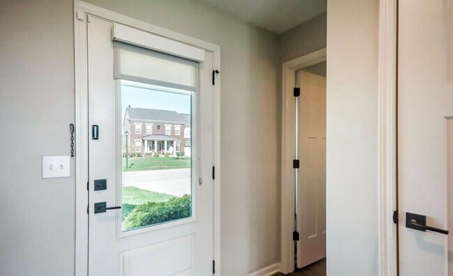 Building Photo - 15911 Long Meadow Way