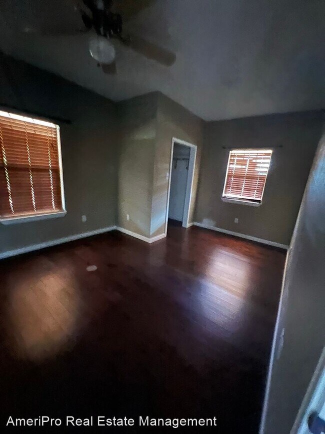 Building Photo - 2 br, 2 bath House - 627 Maxwell St.